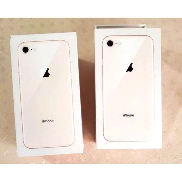 Iphone‎ empty boxes - Picture 1 of 4